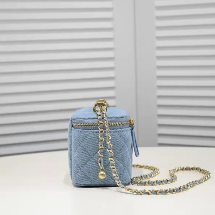 chanel8105PYD051