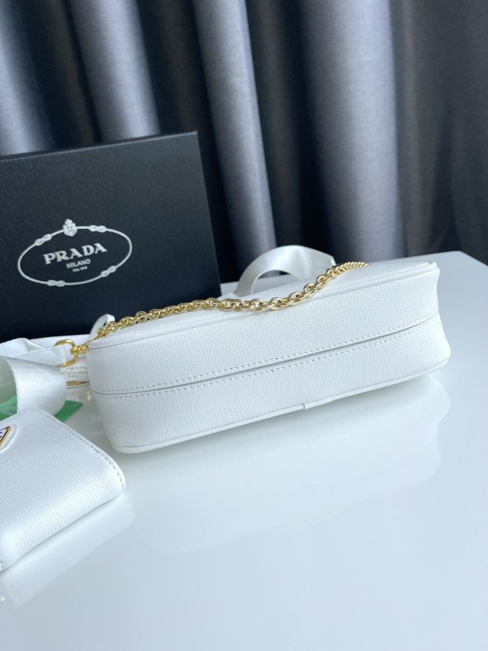 Prada Re-Edition 2005 Saffiano leather bag