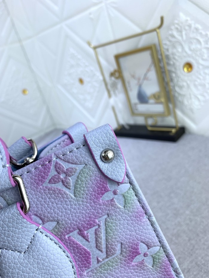 Louis Vuitton ONTHEGO PM MM