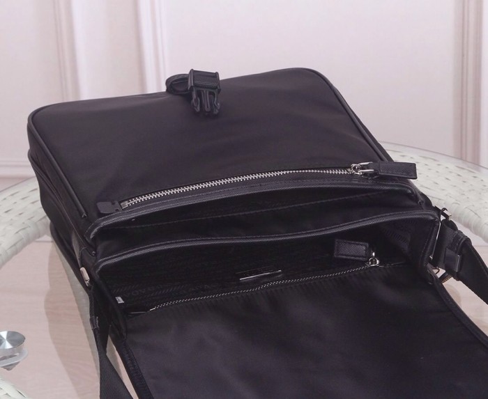 Prada messenger bag 0770