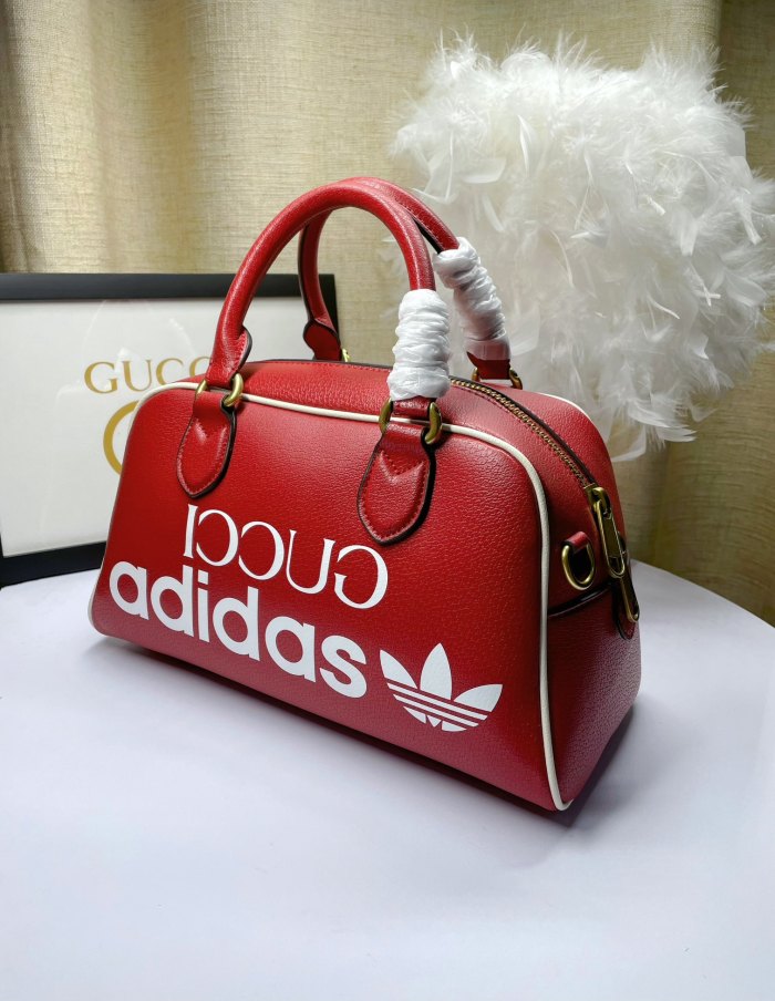 GUCCI ＆ Adidas mini duffel bag 702397
