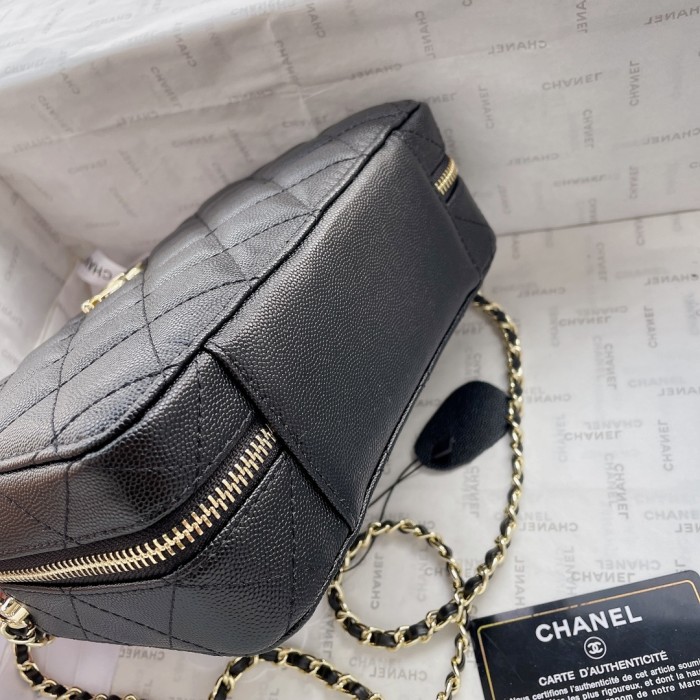 chanel1059PYD012