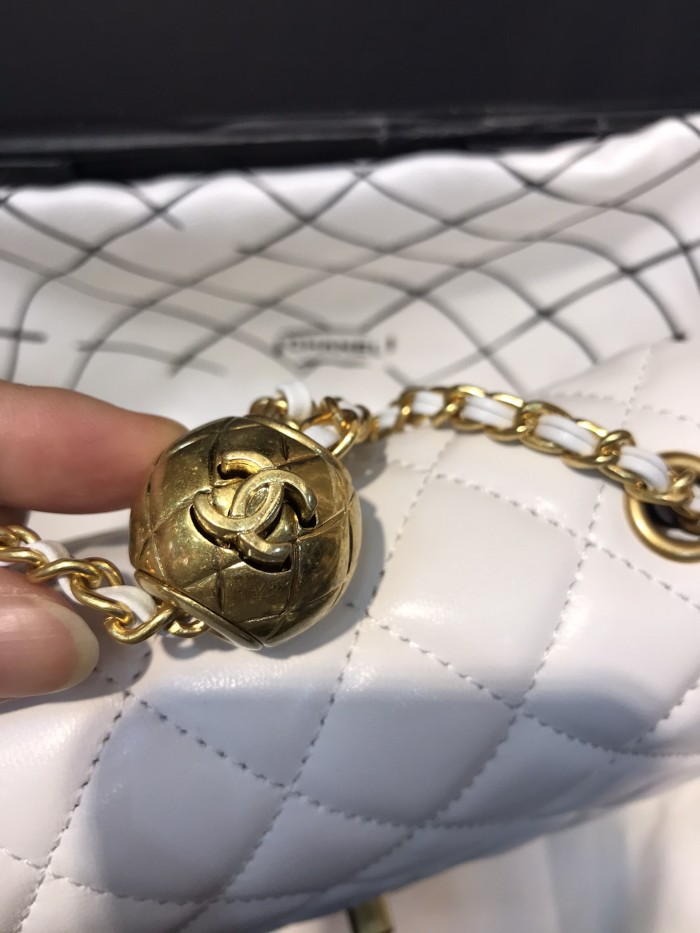 Chanel 17CM 2048
