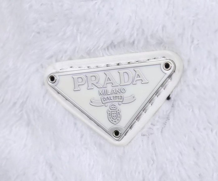 Prada001MQ051