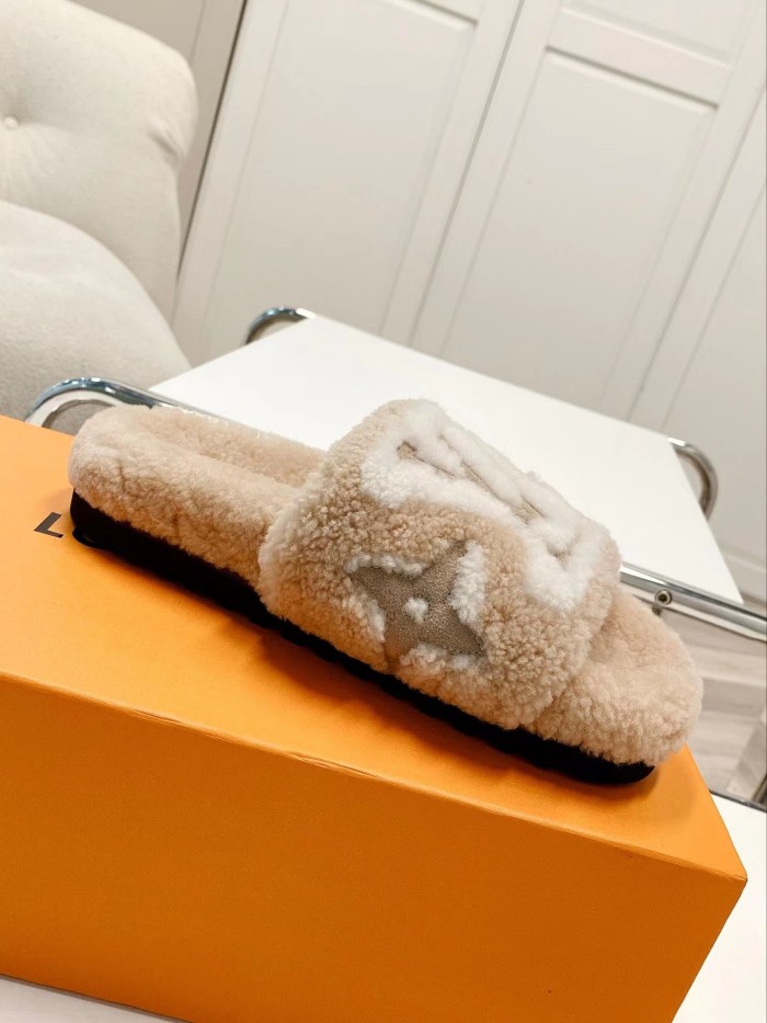 Louis Vuitton PASEO FLAT shoes LV003