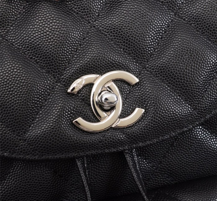 chanel8209PYD032