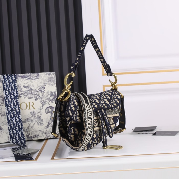 Dior5501XB032