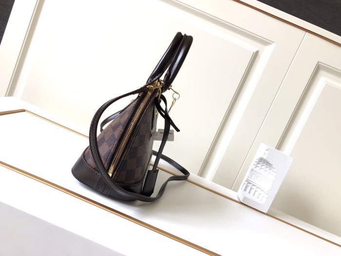 Louis Vuitton ALMA BB