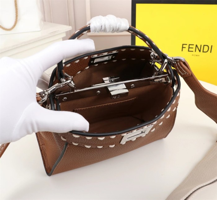 Fendi1120JQE042