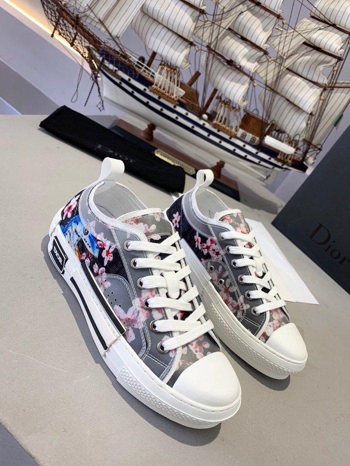 Dior&Kaws帆布鞋072