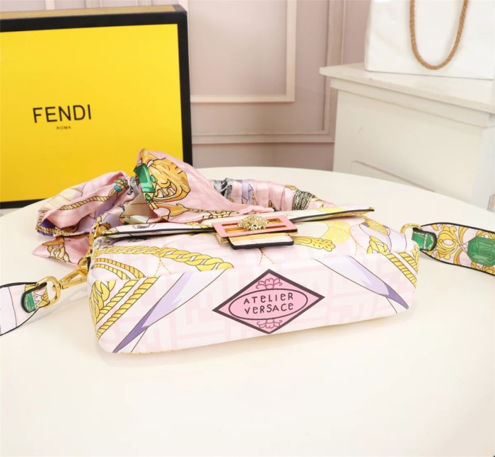 FendiF0650JQE082