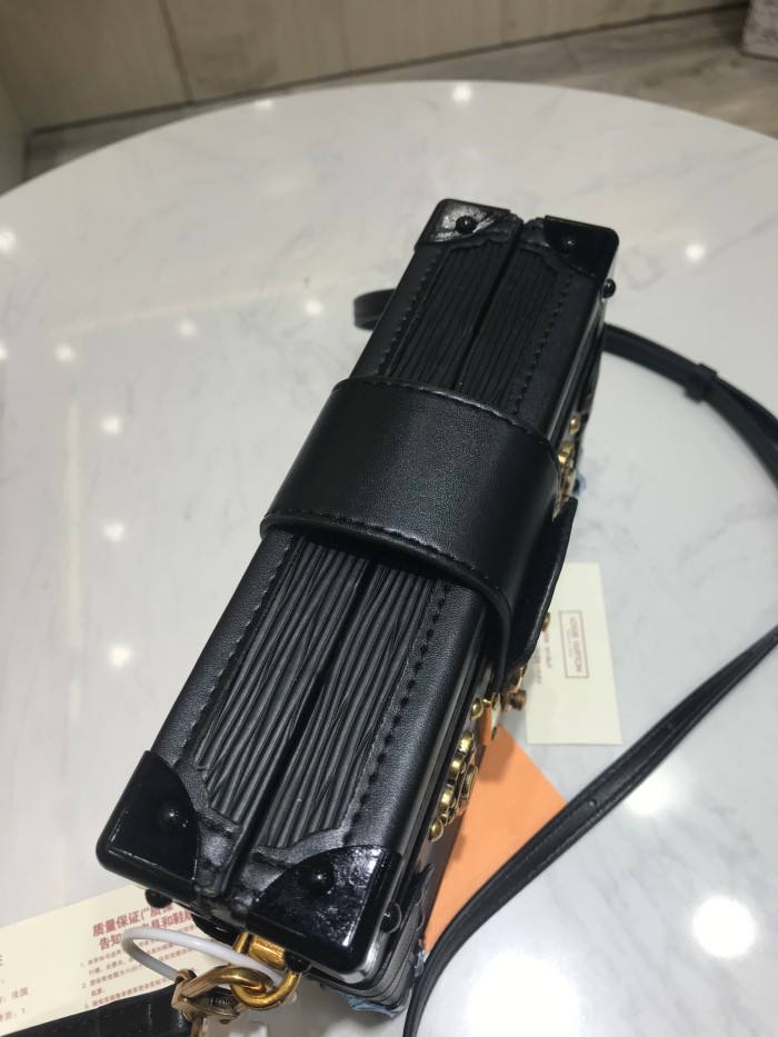 LV94219KF061