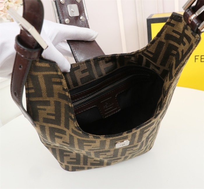 Fendi165JQE061
