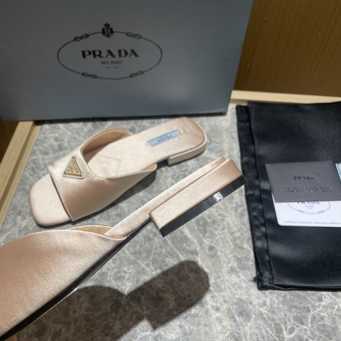Prada shoes flat bottom 1.5CM sandal 005