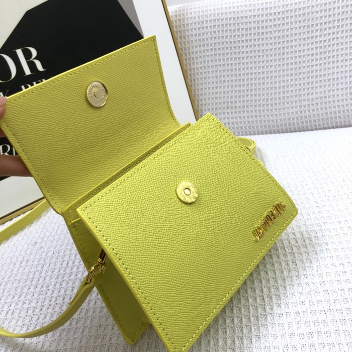 JACQUEMUS2021 22PJ541