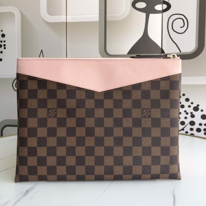 Louis Vuitton DAILY POUCH