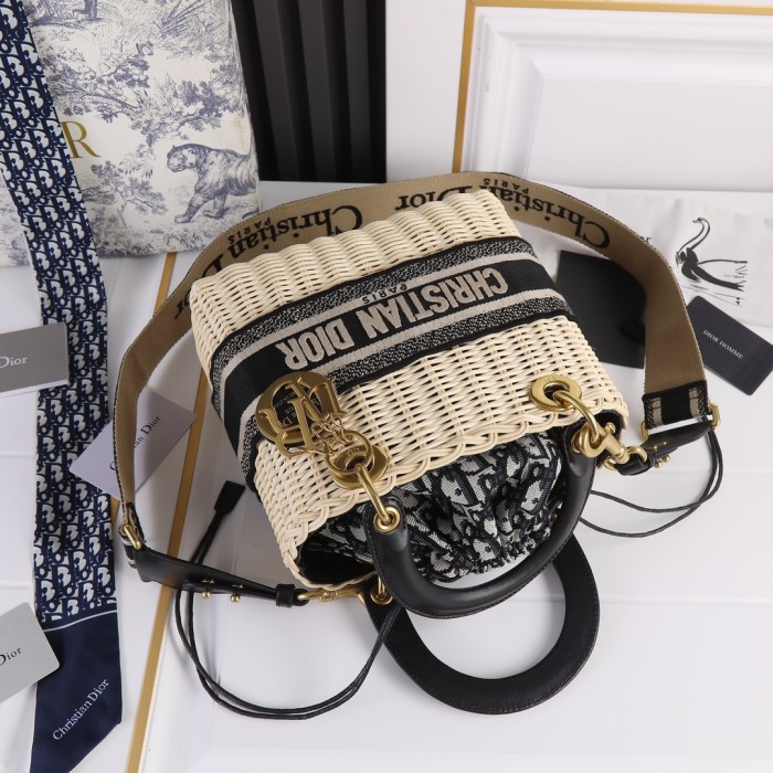 Dior0002XB042