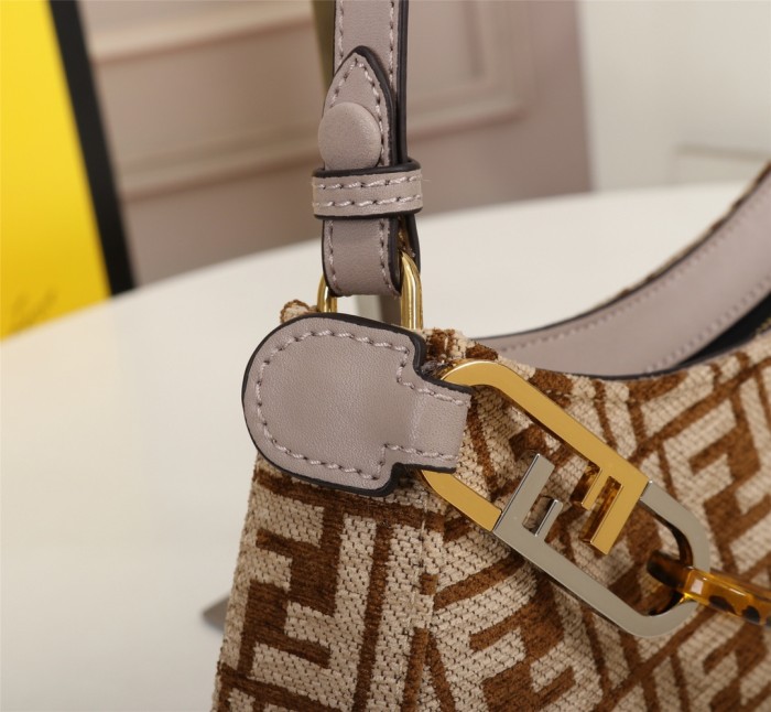 Fendi6875JQE061