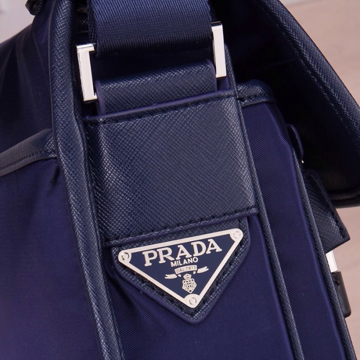 Prada mens messenger bag 0769