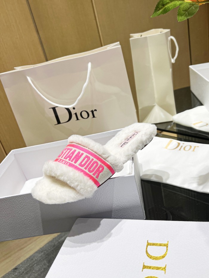 Dior shoes Plush slippers Embroidered logo CD001