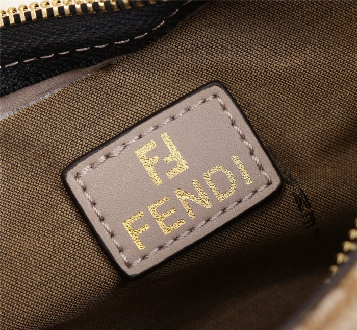 Fendi6875JQE061
