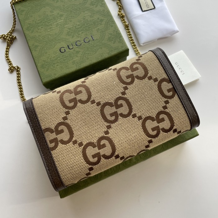 Gucci401232LM021