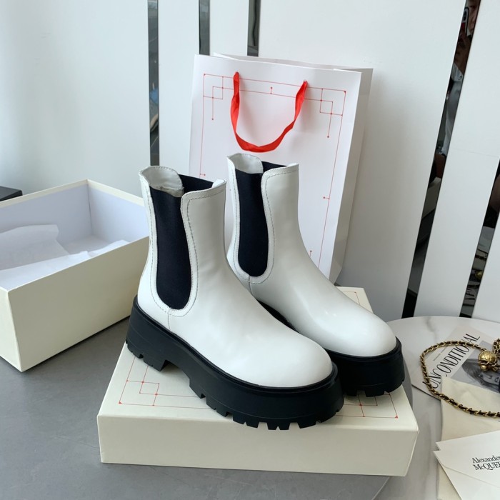 Alexander MCQueen shoes fluff inside high-top no shoelace 001