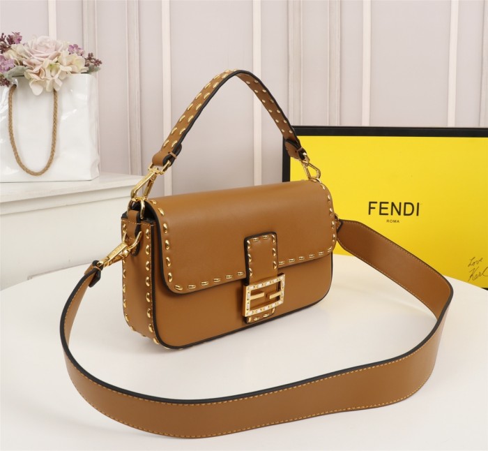 Fendi80012JQE022
