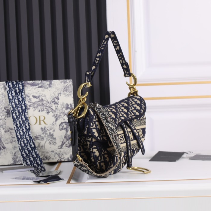 Dior5501XB032