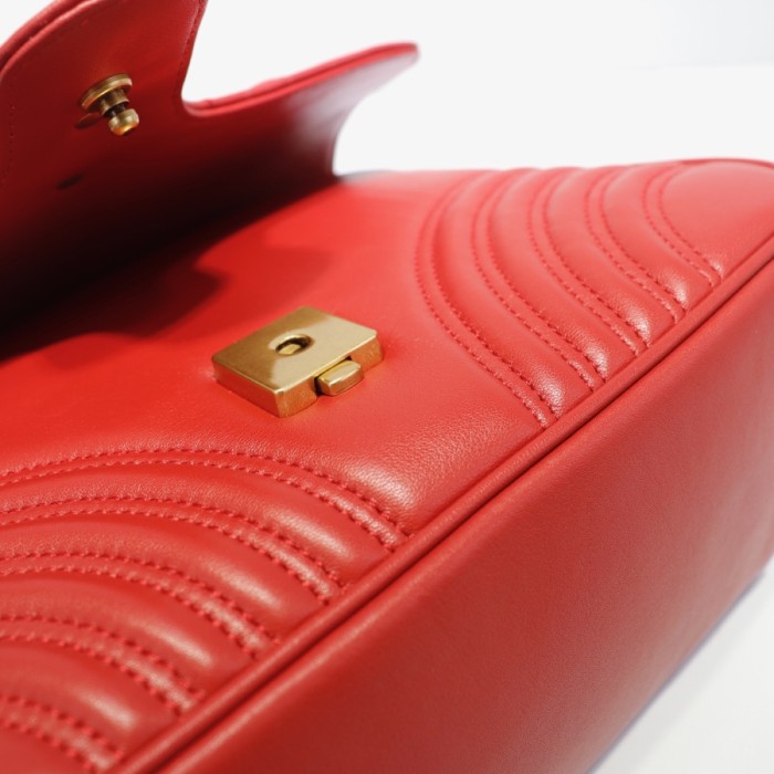 Gucci498110smile012 26.5cm
