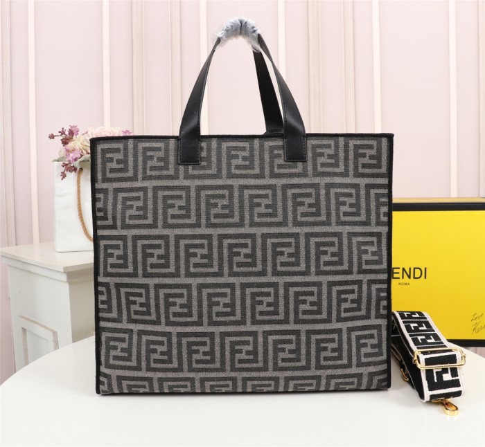Fendi2015JQE052