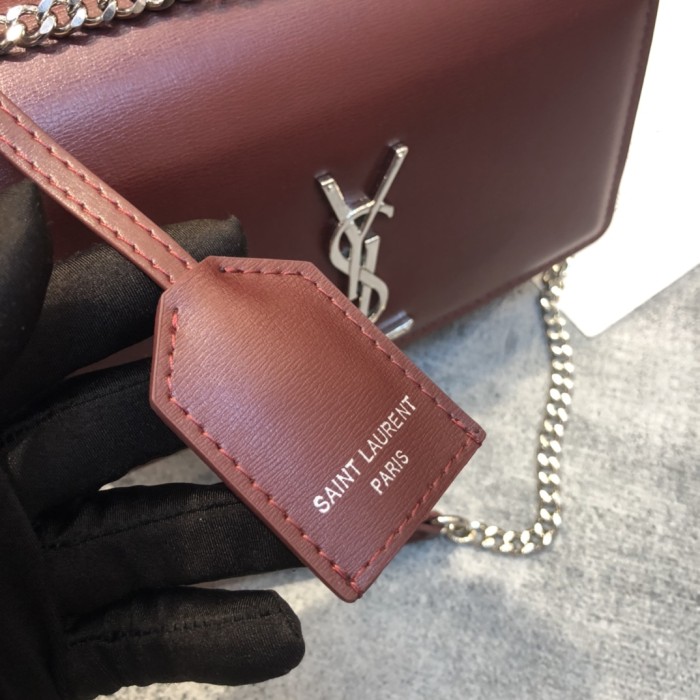 YSL SUNSET MEDIUM CHAIN BAG IN SMOOTH LEATHER