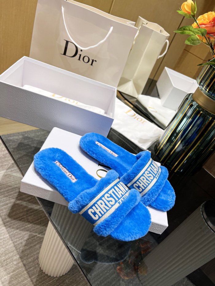 Dior shoes Plush slippers Embroidered logo CD001