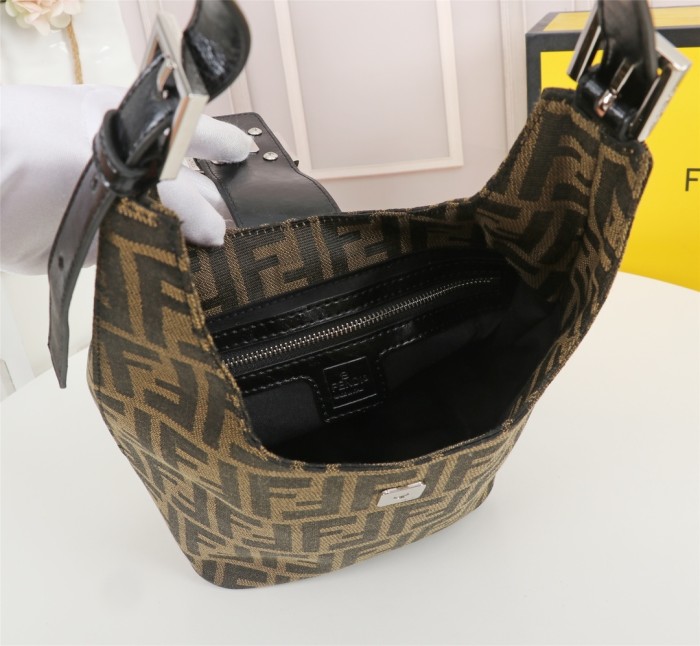 Fendi165JQE061