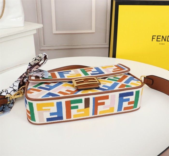 FendiF337JQE022