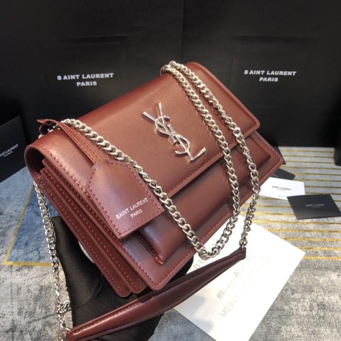 YSL SUNSET MEDIUM CHAIN BAG IN SMOOTH LEATHER