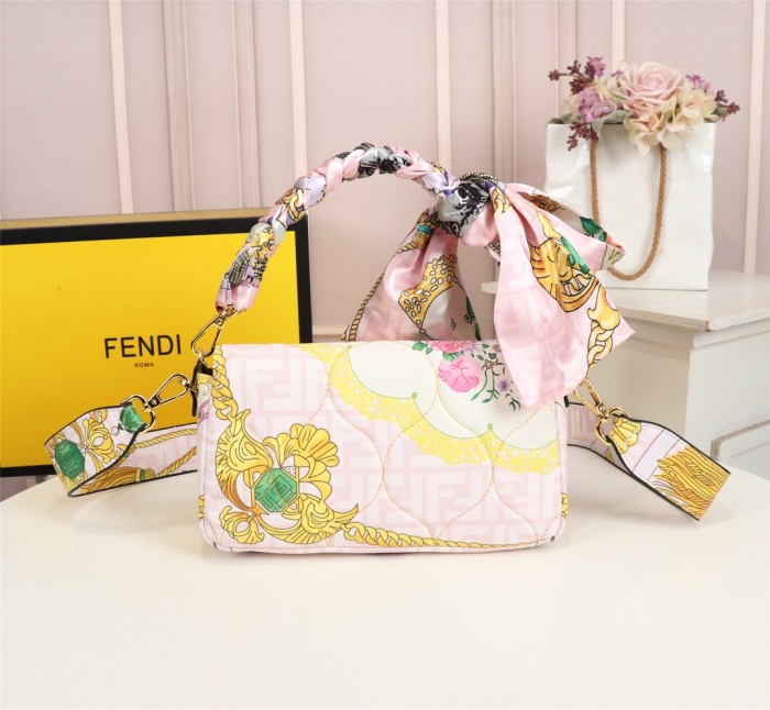 FendiF0650JQE082