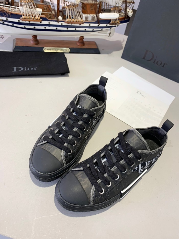 Dior&Kaws帆布鞋072