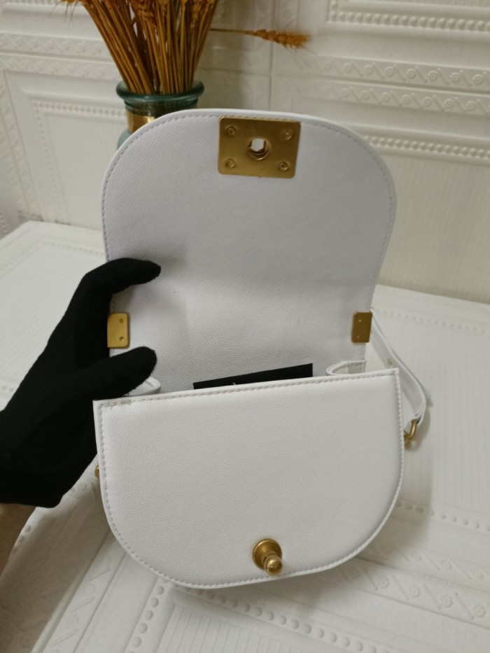 chanel725PYD081