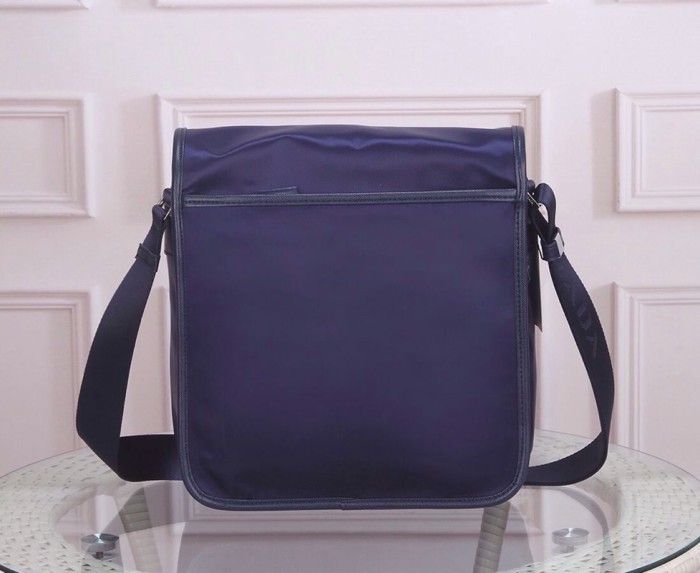 Prada messenger bag 0770
