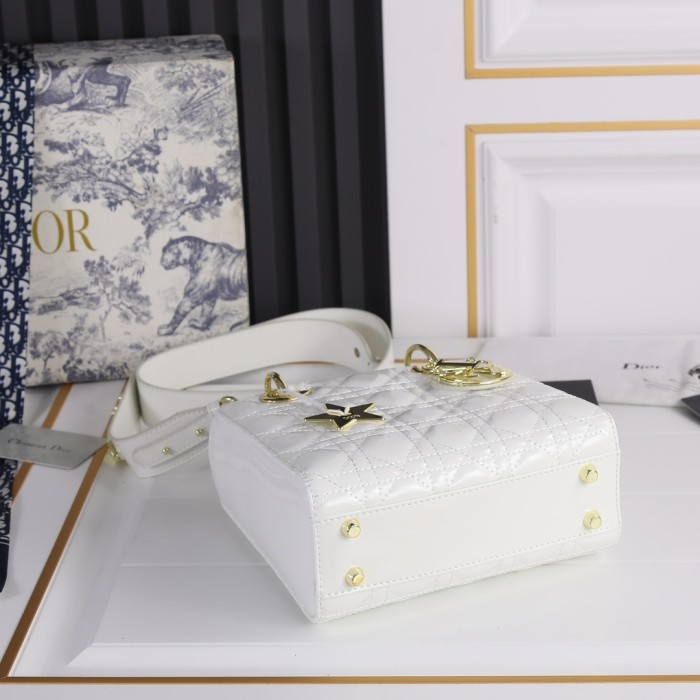 Dior2026XB081
