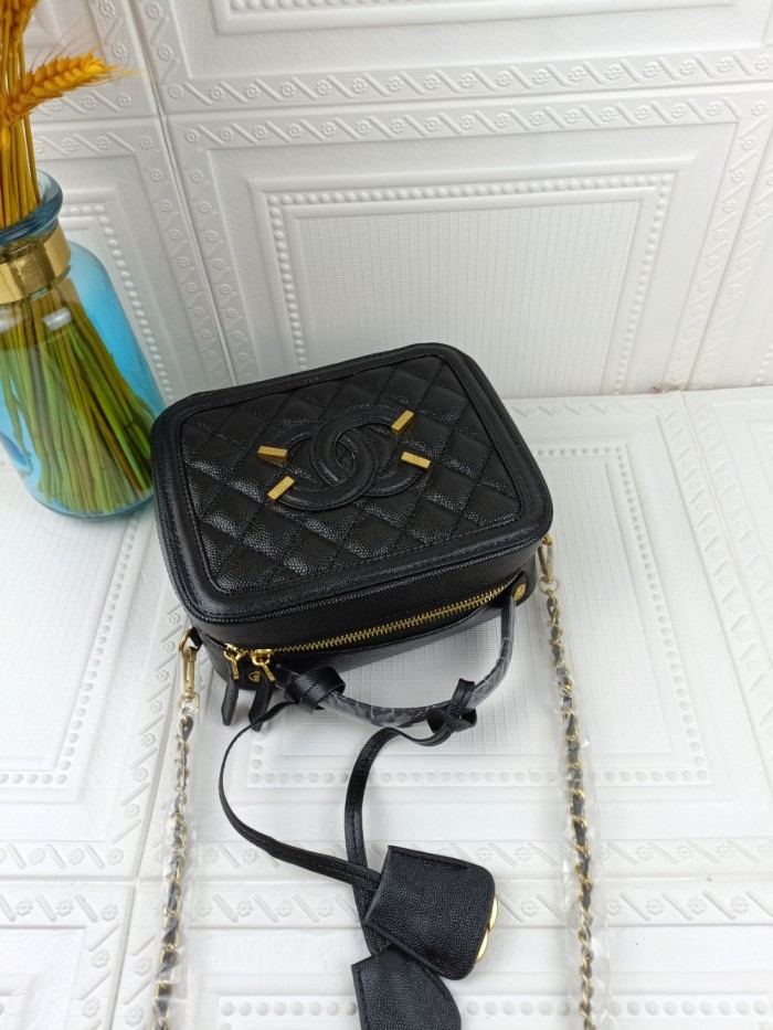 chanel228smallPYD022