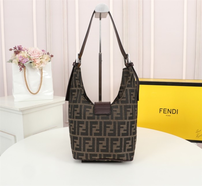 Fendi165JQE061