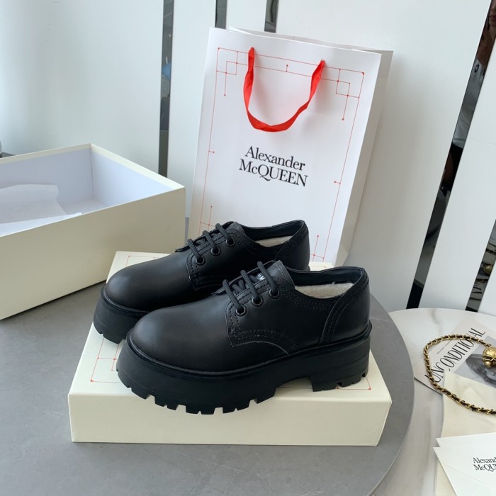 Alexander MCQueen shoes Low-top fluff inside 001