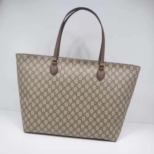 Gucci547974smile