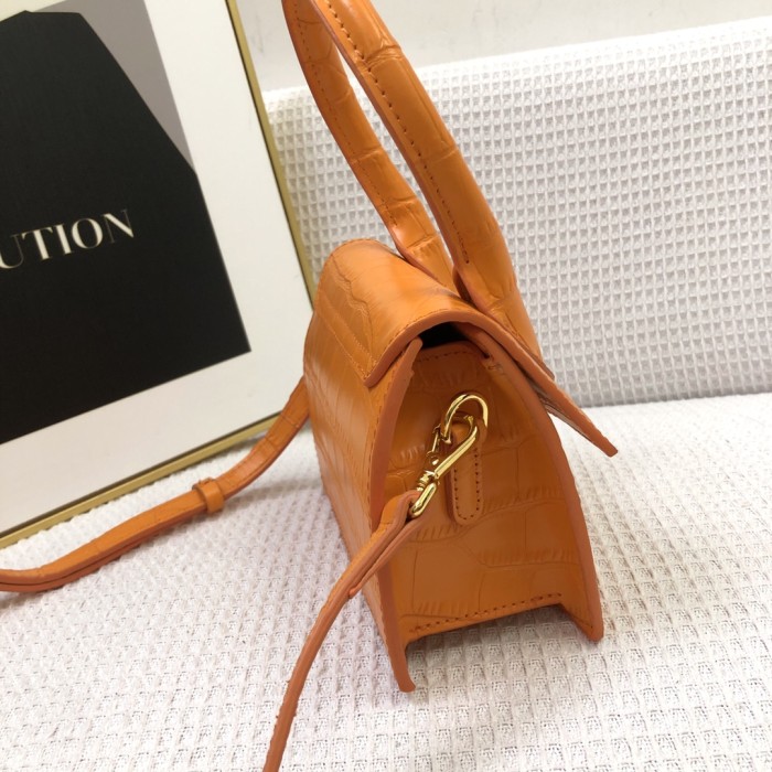 JACQUEMUS2025 22PJ541