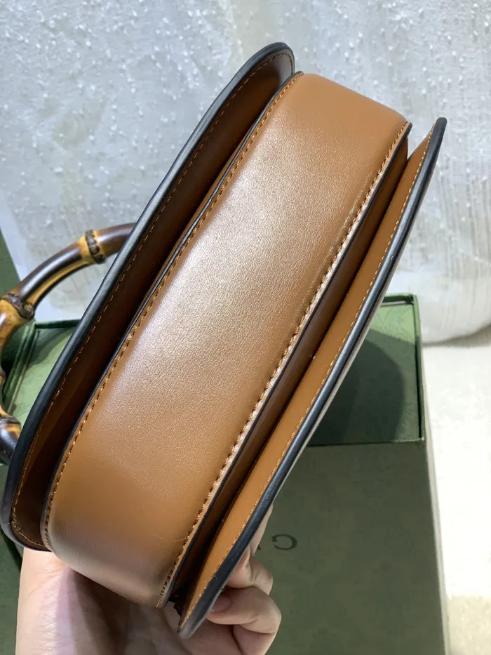 Gucci Bamboo 1947 medium top handle bag 675797 21cm