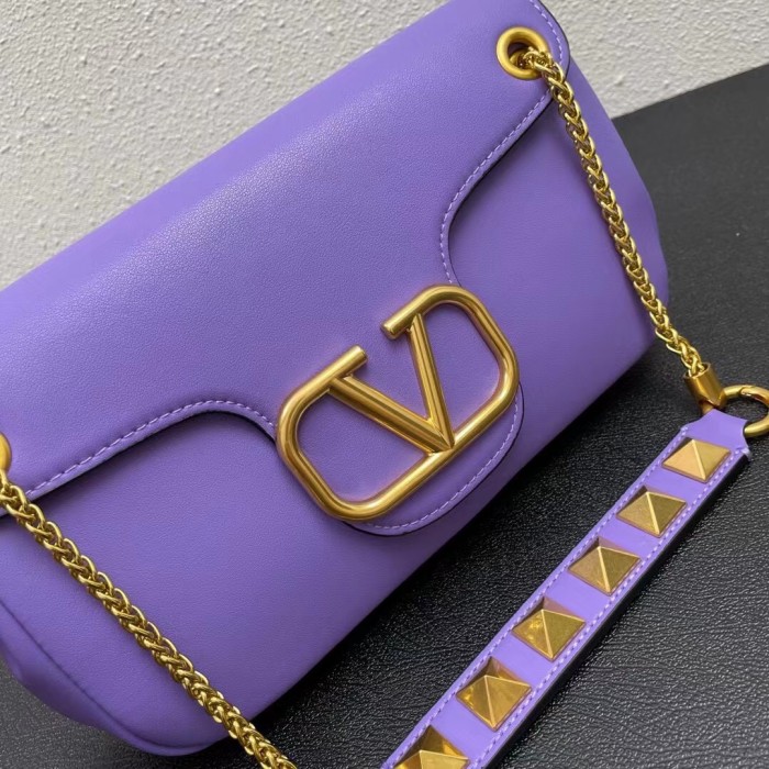 VALENTINO STUD SIGN NAPPA SHOULDER BAG