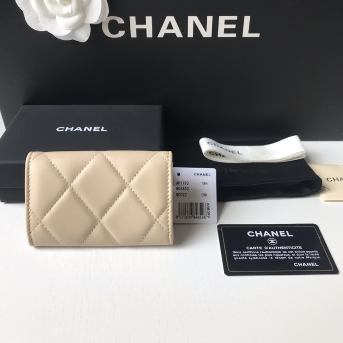 CHANEL 19 FLAP CARD HOLDER