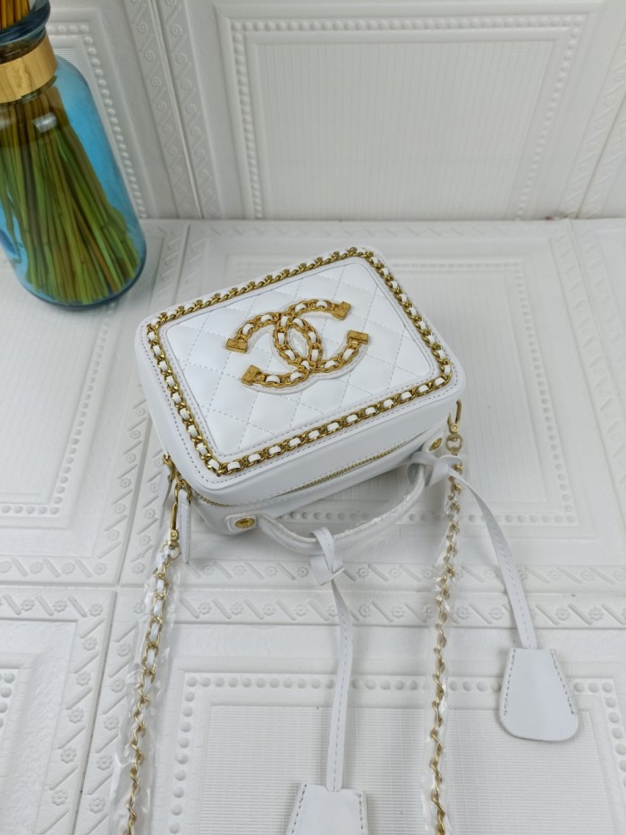 chanel228smallPYD022